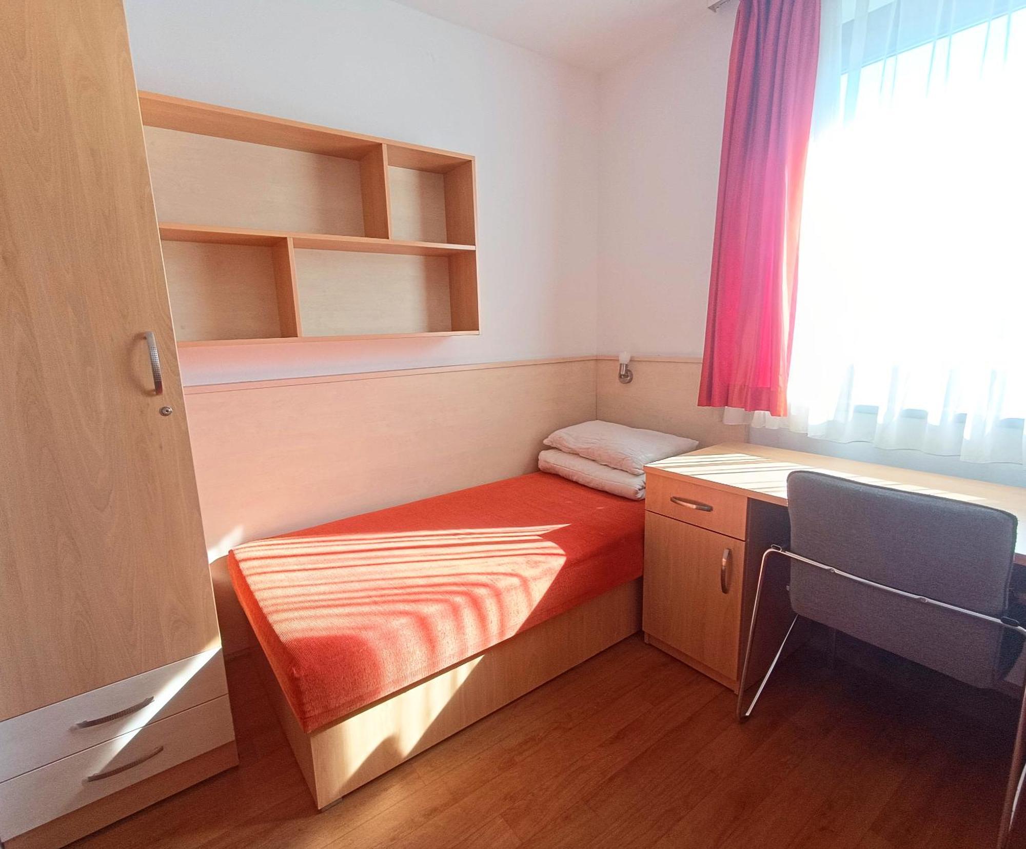 Famulus Kollégium Győr Extérieur photo