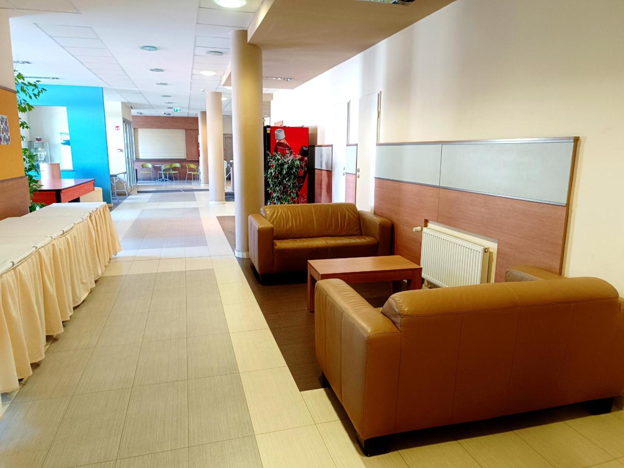 Famulus Kollégium Győr Extérieur photo